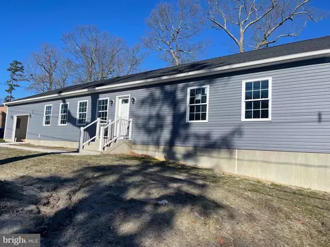 140 Brewster St, Browns Mills, NJ 08015