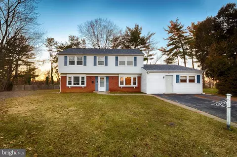 31 Noblewood Pl, Willingboro, NJ 08046