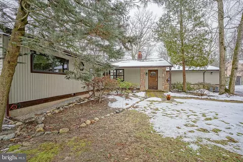 125 Woolmans Ln, Mount Laurel, NJ 08054 photo 5