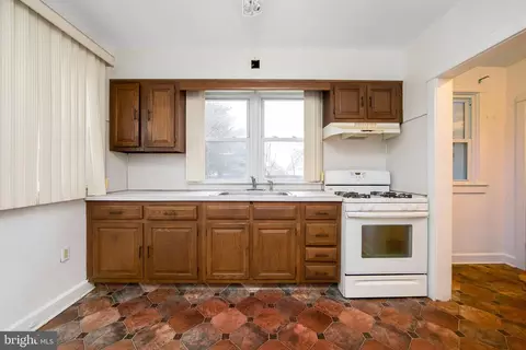 46 Pulaski Ave, Riverside, NJ 08075 photo 36
