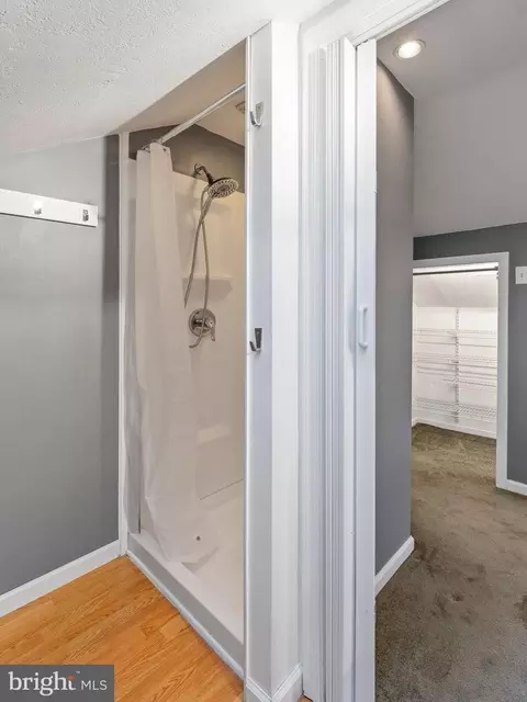 Bath - 824 Hickory St, Delanco, NJ 08075 photo 3 of 3