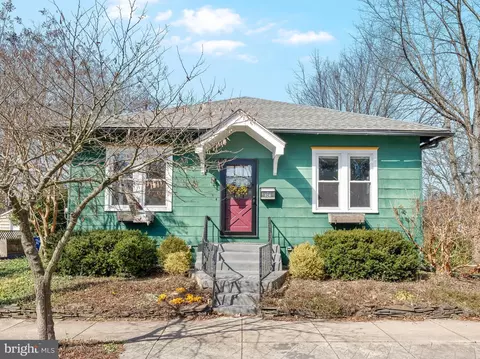 824 Hickory St, Delanco, NJ 08075