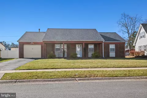 30 Echohill Ln, Willingboro, NJ 08046