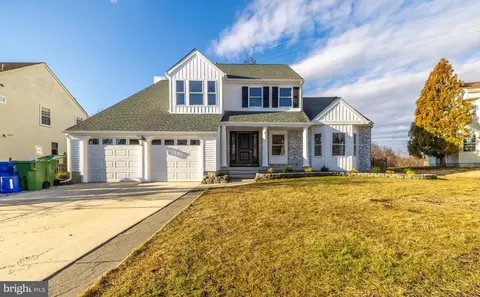 64 Hawk Ln, Marlton, NJ 08053