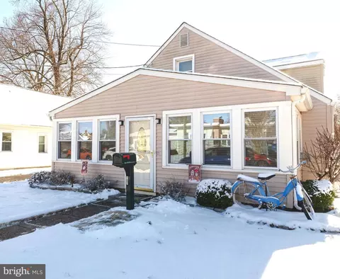 101 Firth Ln, Palmyra, NJ 08065