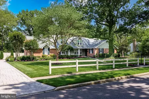 709 Mill St, Moorestown, NJ 08057