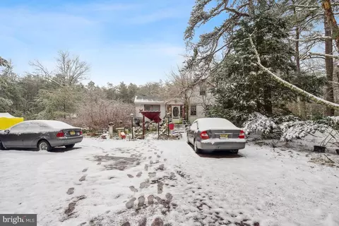 228 Friendship Rd, Southampton, NJ 08088