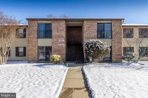 102 B Sumac Ct, Mount Laurel, NJ 08054