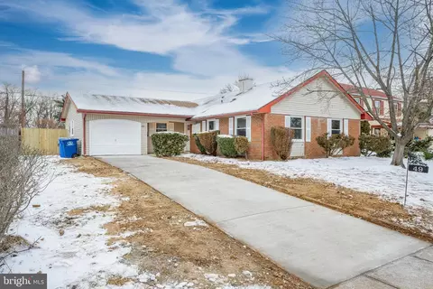 49 Perennial Ln, Willingboro, NJ 08046