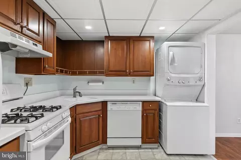 2 E Close, Moorestown, NJ 08057 photo 14