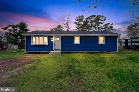 308 Shoshoni Trl, Browns Mills, NJ 08015