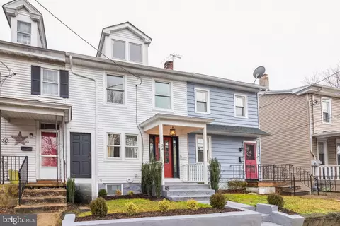 34 E 2nd St, Moorestown, NJ 08057