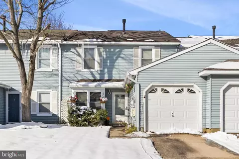 15 N Hill Dr, Westampton, NJ 08060