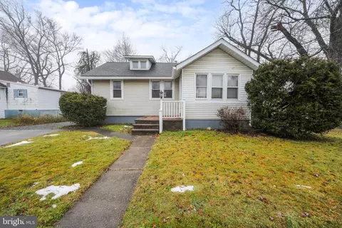 256 Spruce Ave, Maple Shade, NJ 08052 photo 1