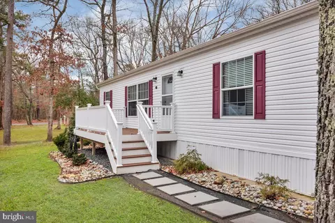21 Oakview Ct #A, Shamong, NJ 08088
