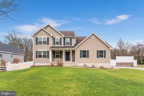 104 Phillips Rd, Mount Laurel, NJ 08054