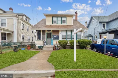 203 Cleveland Ave, Riverside, NJ 08075