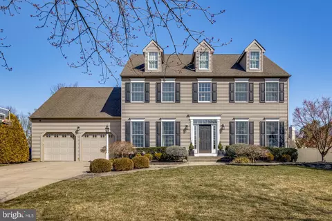 3 Bellwether Ct, Medford, NJ 08055