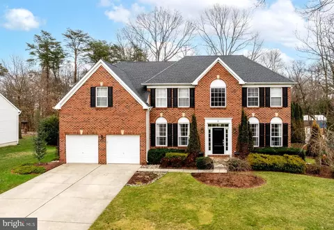 6 Lenox Dr, Hainesport, NJ 08036