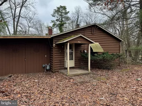 2 W Lake Ave, Medford, NJ 08055