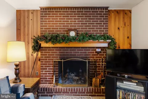 708 Bem St, Riverside, NJ 08075 photo 8
