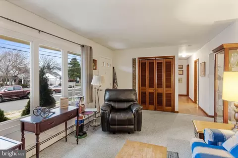 708 Bem St, Riverside, NJ 08075 photo 9