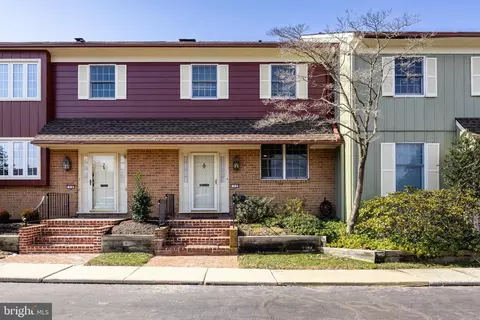 633 E Main St #D5, Moorestown, NJ 08057