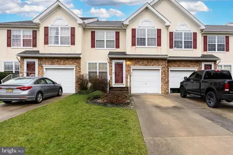 690 Barton Run Blvd, Marlton, NJ 08053