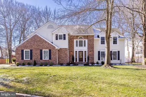 134 Bentley Dr, Mount Laurel, NJ 08054