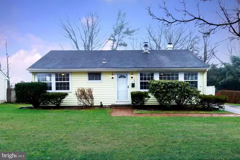 7 King Ave, Marlton, NJ 08053