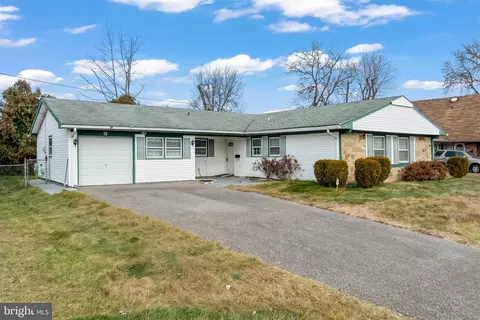 43 Granby Ln, Willingboro, NJ 08046