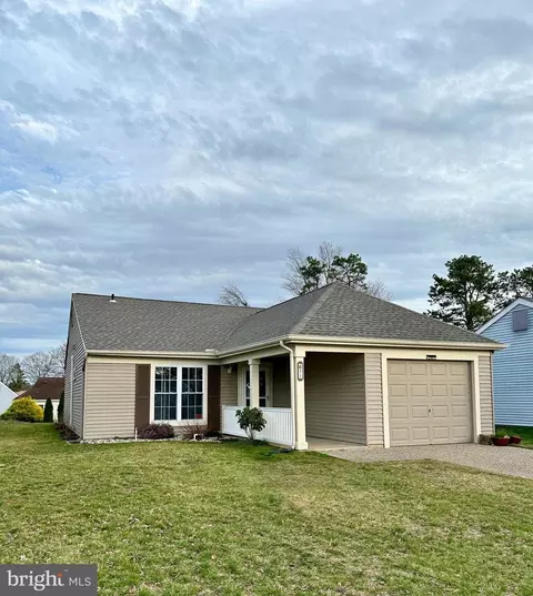 51 Westminster Dr S, Southampton, NJ 08088