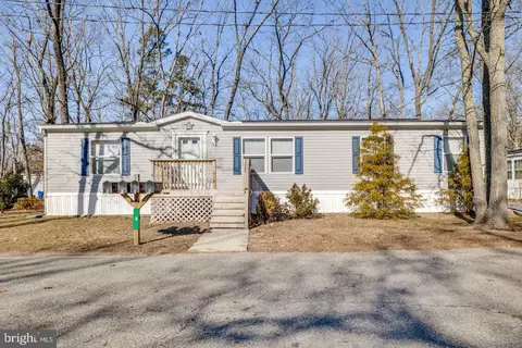 6 Oakview Dr # A, Shamong, NJ 08088