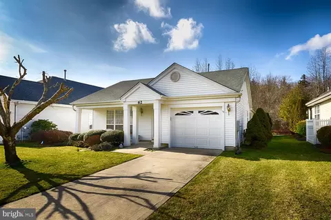 62 Newbury Dr, Southampton, NJ 08088