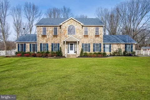 1482 Perkins Ln, Beverly, NJ 08010