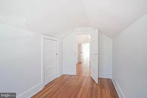Entry Way - 12 Cuthbert Rd, Cinnaminson, NJ 08077 photo 4 of 4