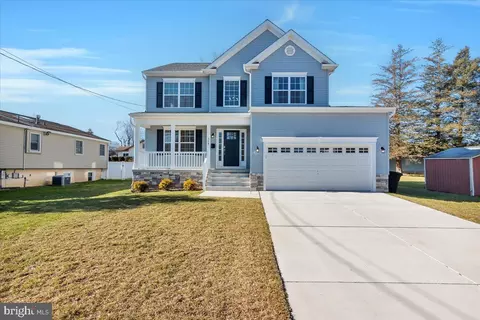 524 Greenwood Ave, Maple Shade, NJ 08052