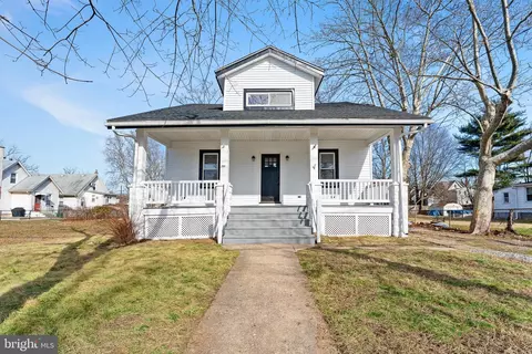 608 New Jersey Ave, Palmyra, NJ 08065