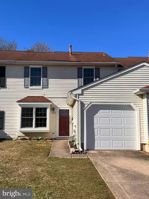 122 N Hill Dr, Westampton, NJ 08060