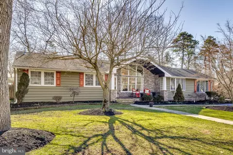 77 Oswego Trl, Medford Lakes, NJ 08055