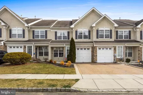 33 Beaumont Pl, Westampton, NJ 08060