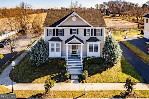 106 Adelphia Dr, Crosswicks, NJ 08515