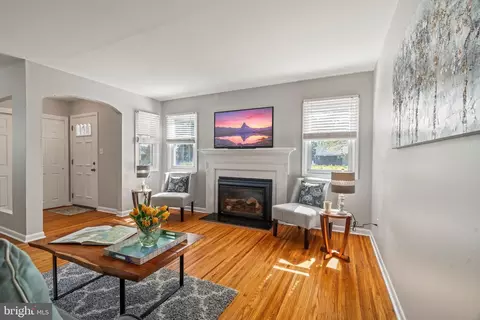 12 Harmon Rd, Mount Holly, NJ 08060