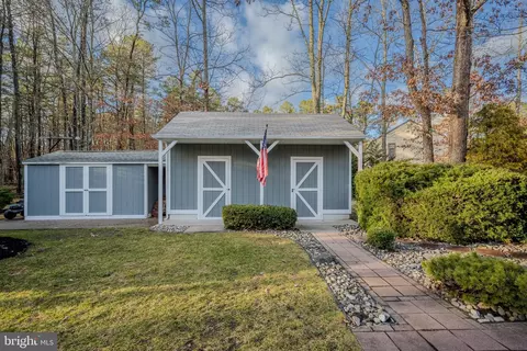 Exterior - 19 North Dr, Tabernacle, NJ 08088 photo 8 of 9