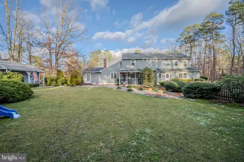 Exterior - 19 North Dr, Tabernacle, NJ 08088 photo 6 of 9