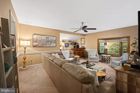 Living - 19 North Dr, Tabernacle, NJ 08088 photo 4 of 5
