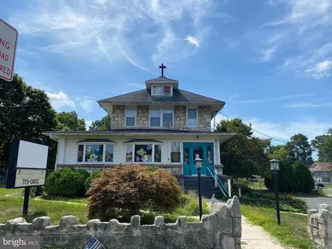 528 E Main St, Maple Shade, NJ 08052 photo 1