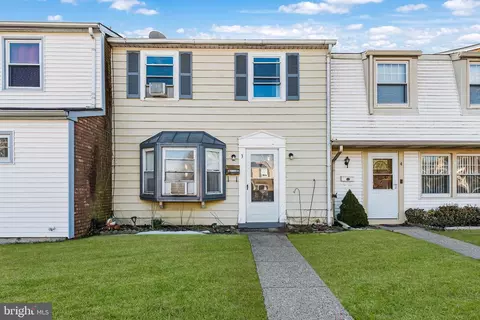 3 Rambler Ct, Willingboro, NJ 08046