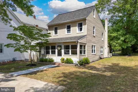 17 Plum St, Southampton, NJ 08088