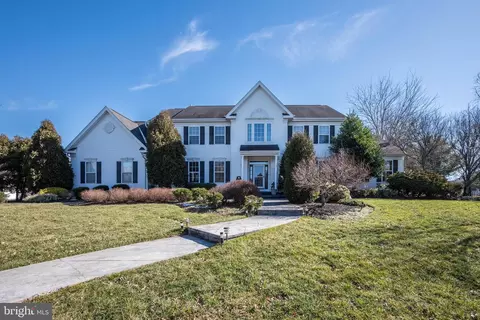 6 Periwinkle Pl, Lumberton, NJ 08048